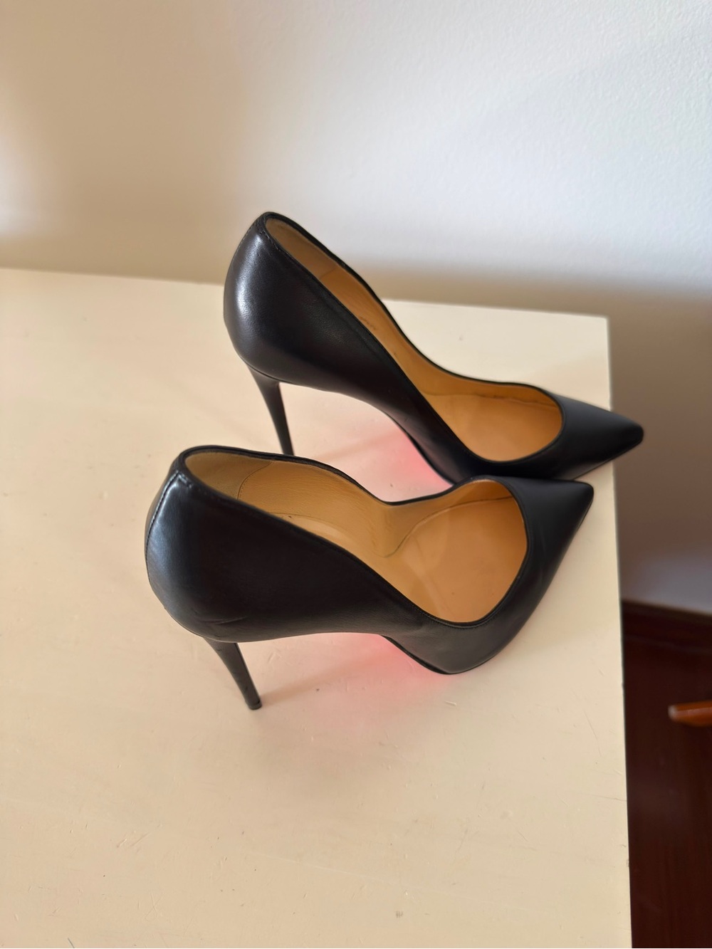 Christian Louboutin Black Pointed-Toe Leather Pumps - Picture 5 of 6